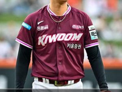 안우진 후반기 첫 승 놓쳤지만 팀 3연승에 기여