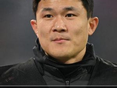 김민재 발목 꺾인 상태에서도 뛰었더니 빌트가 칭찬했음