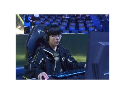 김기인 오로라전에서 미드 라이너 실력으로 팀 이끌어