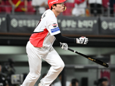 김호령 고우석의 강속구에 쐐기타점 날려